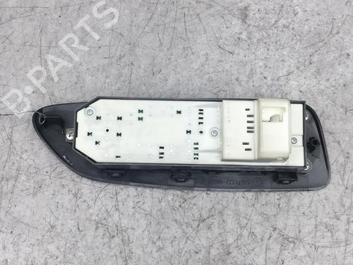 Used Left front window switch TOYOTA AURIS (_E15_) 1.4 D-4D (NDE150_, NDE150R) (90 hp) 25556369