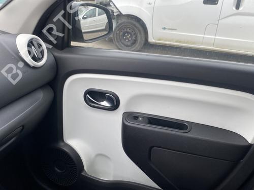 Left front window switch RENAULT TWINGO III (BCM_, BCA_) 1.0 SCe 70 (BCMB) | BP28202607I27  - Image 25