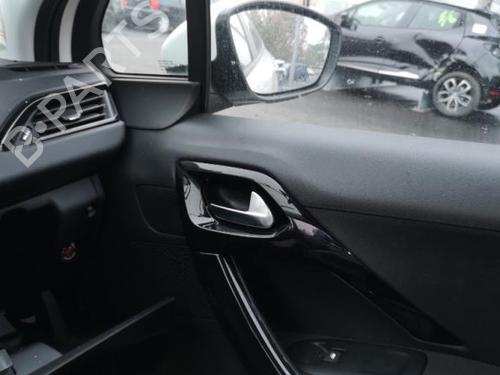 Front wiper motor PEUGEOT 208 I (CA_, CC_) 1.6 HDi / BlueHDi 75 | BP25515724M29 