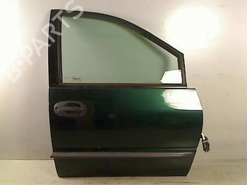 Used Right front door CHRYSLER VOYAGER / GRAND VOYAGER III (GS_, NS_) 2.5 TD (116 hp) 25582692