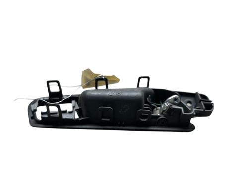 Used Front left interior door handle Front left interior door handle VW PASSAT B6 (3C2) 2.0 TDI (140 hp) 26040351 26040351