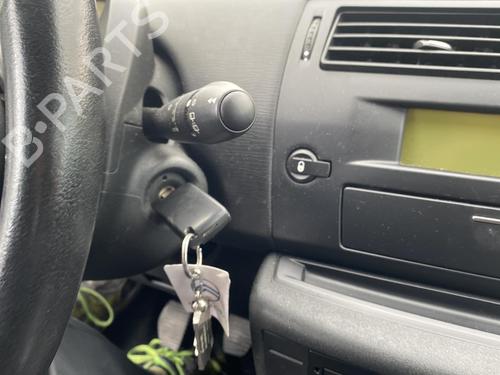 Front left quarter glass CITROËN C4 I (LC_) 1.6 HDi | BP25512080C111 