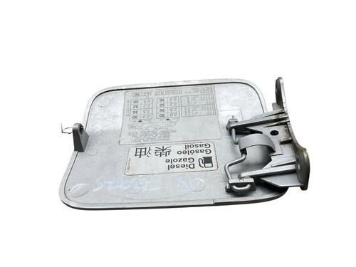 fuel-flap-audi-a8-d2-4d2-4d8-1994-1995-1996-1997-1998-1999-2000-2001-2002-2003-2004-2005-25506072 main image