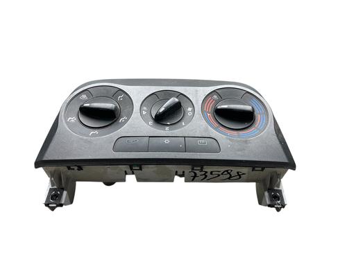 Used Climate control FIAT GRANDE PUNTO (199_) 1.3 D Multijet (75 hp) 25519196