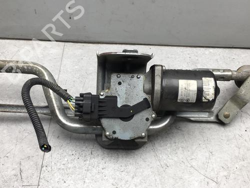 Viskermotor vindrute PEUGEOT EXPERT Van (VF3A_, VF3U_, VF3X_) 2.0 HDi 130 (128 hp) 25556387