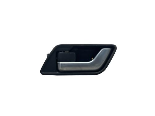 Venstre foran invendig håndtak LAND ROVER RANGE ROVER SPORT I (L320) 3.6 D 4x4 (272 hp) 25529900
