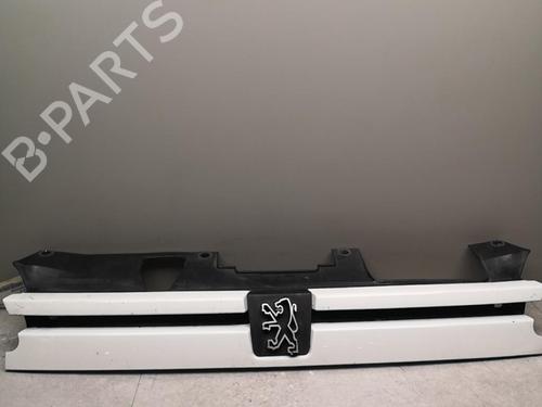 Used Grille Grille PEUGEOT 306 Hatchback (7A, 7C, N3, N5) 1.9 D (68 hp) 25561530 25561530