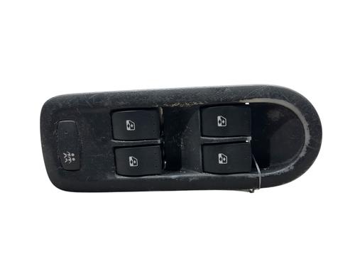 Used Left front window switch RENAULT MEGANE II (BM0/1_, CM0/1_) 1.9 dCi (BM0G, CM0G) (120 hp) 27362555