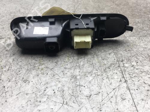 Left front window switch RENAULT TWINGO III (BCM_, BCA_) 1.0 SCe 70 (BCMB) | BP25546508I27 