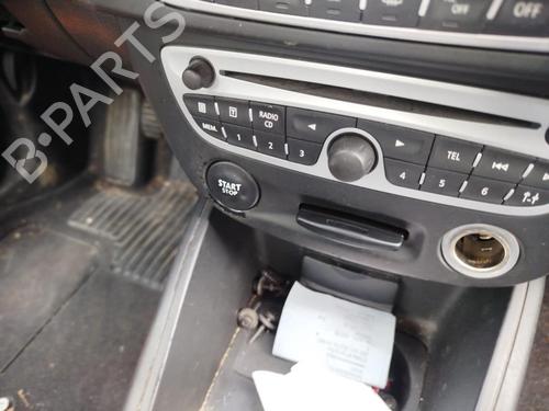 Fuse box RENAULT MEGANE III Hatchback (BZ0/1_, B3_) 1.9 dCi (BZ0N, BZ0J) | BP32339839E1 - Image 35
