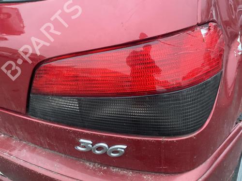 Left headlight PEUGEOT 306 Hatchback (7A, 7C, N3, N5) 1.8 16V | BP25546480C28 