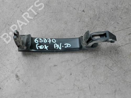 Używane Klamka zewnętrzna drzwi przednich prawych VW FOX Hatchback (5Z1, 5Z3, 5Z4) 1.2 (55 hp) 25555032