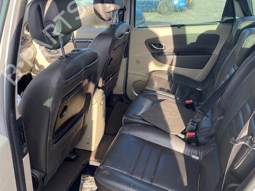 Fuse box RENAULT GRAND SCÉNIC III (JZ0/1_) 1.6 dCi (JZ00, JZ12) | BP32098073E1 