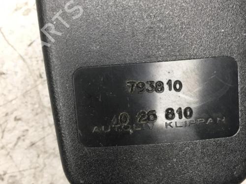 Boucle de ceinture de sécurité RENAULT CLIO I (B/C57_, 5/357_) 1.2 (B/C/S572) (60 hp) 25581051