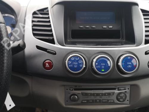 Højre forlygte MITSUBISHI L200 / TRITON (KA_T, KB_T) 2.5 DI-D 4WD (KB4T) | BP25560516C29 