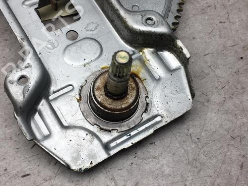 Rudehejsemekanisme Højre foran NISSAN MICRA II (K11) 1.0 i 16V (54 hp) 25557050