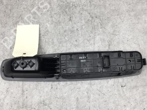 Left front window switch RENAULT MEGANE III Hatchback (BZ0/1_, B3_) 1.4 TCe (BZ0F, BZ1V) | BP25533131I27 