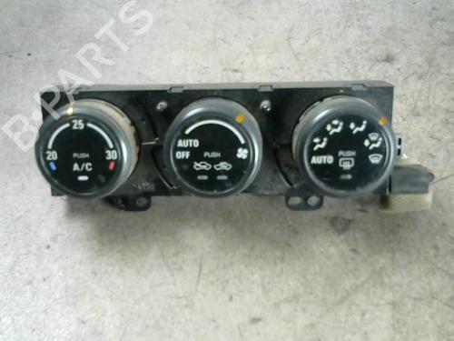 Used Climate control Climate control SUZUKI GRAND VITARA I (FT, HT) 2.0 HDI 110 16V 4x4 (SQ420D, TD83V, JA420WD) (109 hp) 25555452 25555452