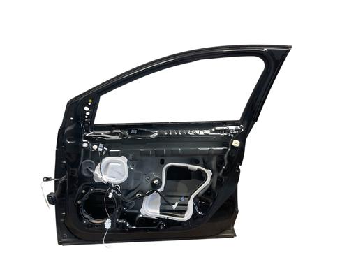 right-front-door-renault-megane-iv-hatchback-b9amn_-2015-34480756 main image