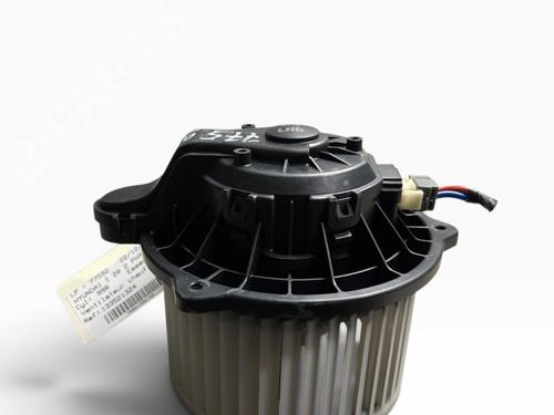 Used Heater blower motor Heater blower motor HYUNDAI i20 II (GB, IB) 1.0 T-GDI (101 hp) 40524684 40524684