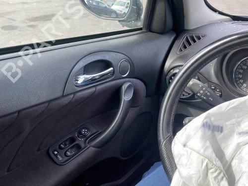 Front windshield wiper arm ALFA ROMEO 147 (937_) 1.6 16V T.SPARK (937.AXA1A, 937.AXB1A, 937.BXB1A) | BP25547782C143 