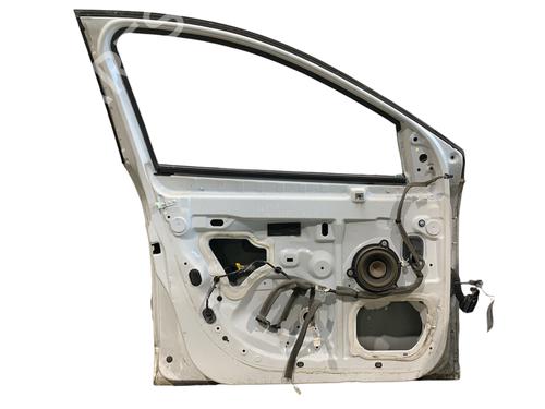 left-front-door-renault-megane-iii-hatchback-bz01_-b3_-2008-25574772 main image