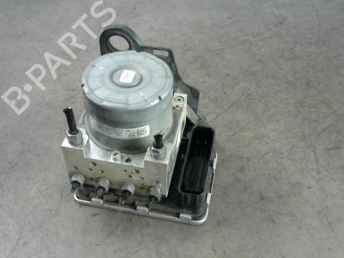 Used ABS pump VW TIGUAN (AD1, AX1) 2.0 TDI (150 hp) 25555221