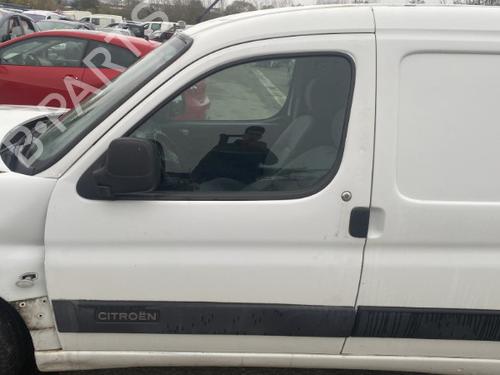 Front left lock CITROËN BERLINGO / BERLINGO FIRST Box Body/MPV (M_) 1.9 D 70 (MBWJZ, MCWJZ) | BP25568319C98 