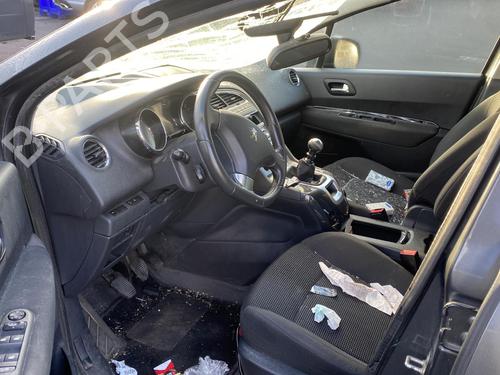 Radio PEUGEOT 5008 (0U_, 0E_) 2.0 HDi 150 / BlueHDi 150 | BP25529165E6 
