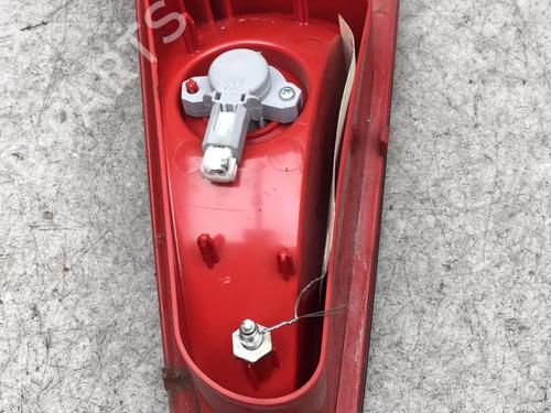 Used Left tailgate light Left tailgate light ALFA ROMEO 147 (937_) 1.9 JTDM 8V (937.AXD1A, 937.AXU1A, 937.BXU1A) (120 hp) 25520760 25520760