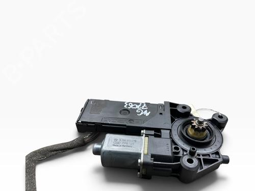 left-front-window-motor-renault-scenic-iii-jz01_-2008-2009-2010-2011-2012-2013-2014-2015-2016-38917576 main image