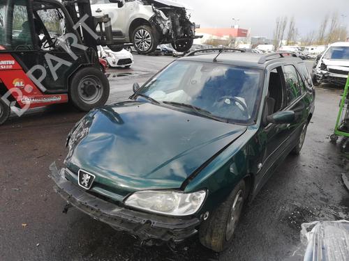 Left taillight PEUGEOT 306 Break (7E, N3, N5) 2.0 HDI 90 | BP25538500C34 