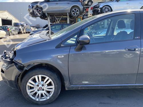 Right front indicator FIAT PUNTO EVO (199_) 1.3 D Multijet (199AXC1A, 199BXC1A, 199AXT1A, 199BXT1A) | BP25570905C33  - Image 27