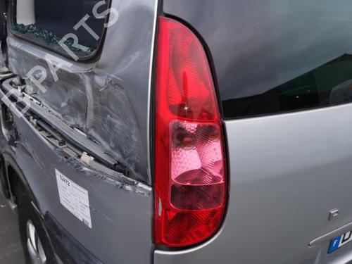 Right daytime light PEUGEOT 807 (EB_) 2.2 HDi | BP25510258C103 - Image 11