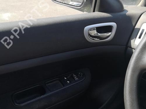 Seat buckle PEUGEOT 307 (3A/C) 1.6 HDi 110 | BP25578491I32 