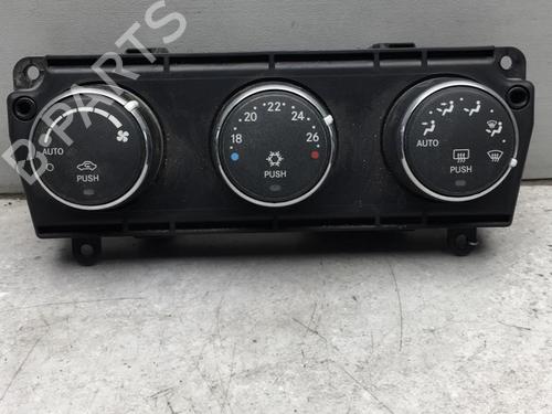 Used Climate control Climate control CHRYSLER SEBRING (JS) 2.0 CRD (140 hp) 25555044 25555044