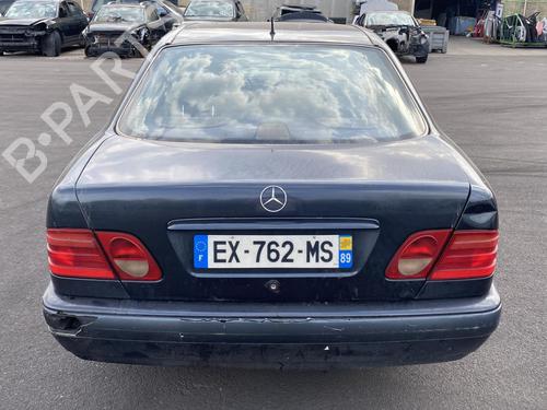 Left tailgate light MERCEDES-BENZ E-CLASS (W210) E 290 Turbo-D (210.017) | BP25579634C79 - Image 32