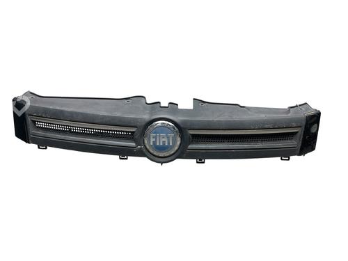 Grill Grill FIAT PANDA (169_) 1.3 D Multijet (169.AXC1A) (70 hp) 35959648 35959648