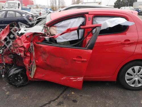 Rear left seatbelt PEUGEOT 108 1.2 | BP25584250I29 - Image 30