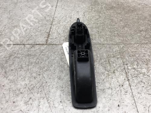 Used Right front window switch Right front window switch CITROËN DS3 (SA_) 1.6 HDi 110 (112 hp) 25510527 25510527