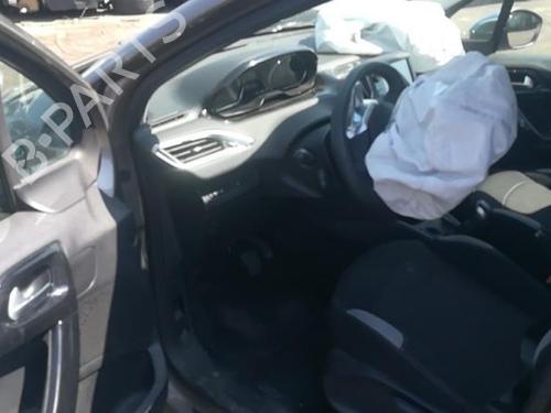 Steering wheel PEUGEOT 208 I (CA_, CC_) 1.2 VTI 82 | BP25553365C49 