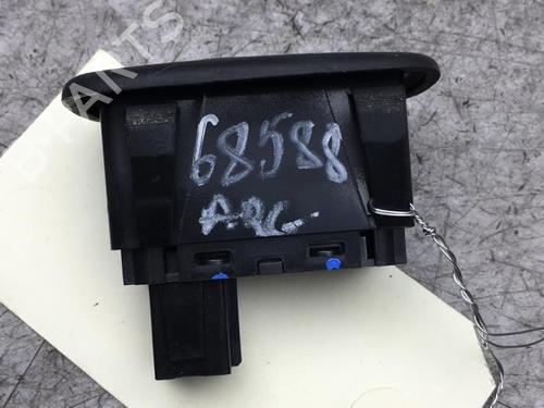 Used Left rear window switch Left rear window switch CITROËN C3 II (SC_) 1.6 HDi (92 hp) 25576185 25576185