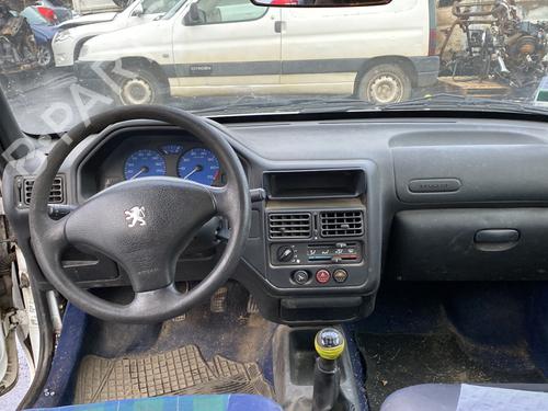 Front right seatbelt PEUGEOT 106 II (1A_, 1C_) 1.1 i | BP25510185I25