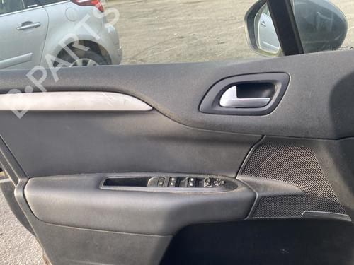 Right taillight CITROËN C4 II (NC_) 1.6 HDi 115 | BP32237808C35 - Image 12