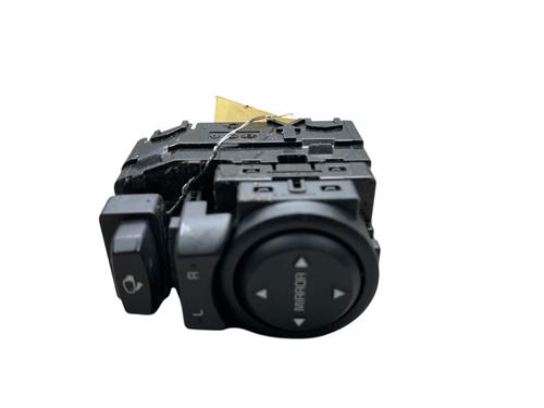 Mando retrovisor KIA RIO IV (YB, SC, FB) 1.0 T-GDI 100 (101 hp) 31193475