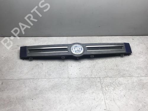 grille-fiat-panda-169_-2003-25520745 main image