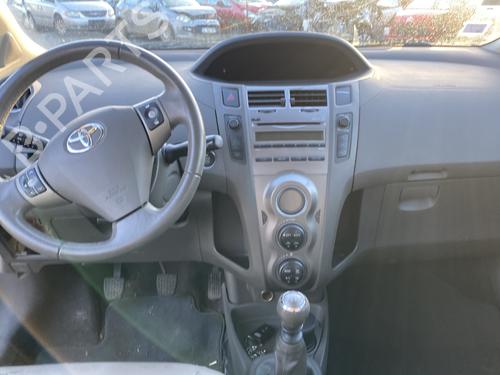 Headrest TOYOTA YARIS (_P9_) 1.33 VVT-i (NSP90_, NSP90R) | BP25562987I31 