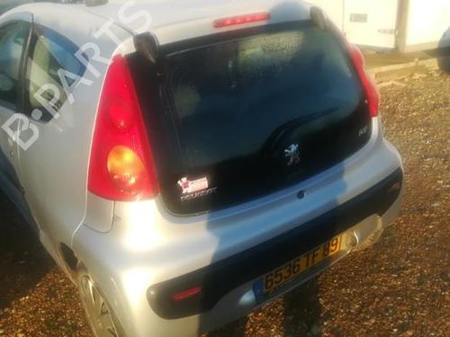 Right taillight PEUGEOT 107 (PM_, PN_) 1.0 | BP25560328C35 