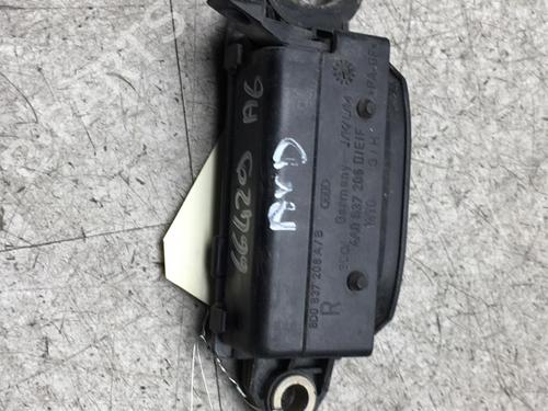 front-right-exterior-door-handle-audi-a6-c4-4a2-1994-1995-1996-1997-1998-25537991 main image