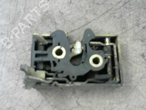 Used Front right lock VW POLO Coupe (86C, 80) 1.0 Cat (45 hp) 25583841